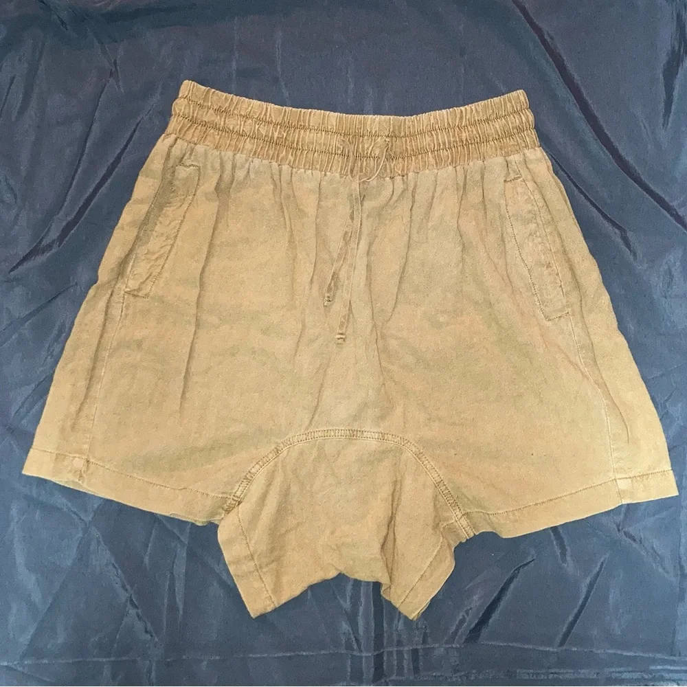 COPY - NWT Free People Need to Escape Bermuda shorts size XS, oversized - Picture 3 of 7